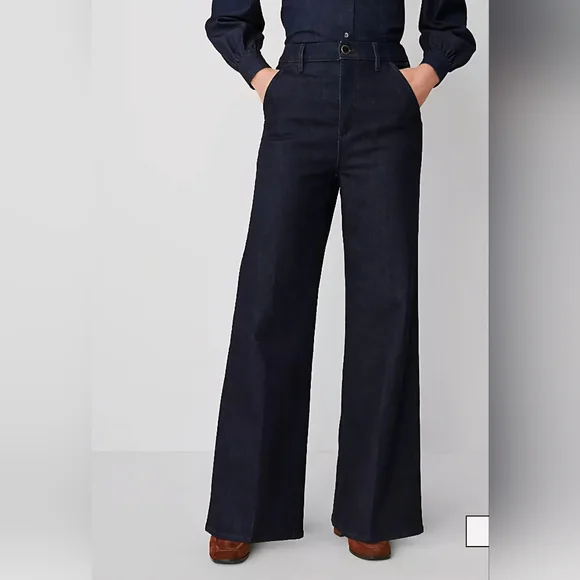 Denim High Rise Trouser with Flare Leg, Ann Taylor Sz 0 - Picture 1 of 10